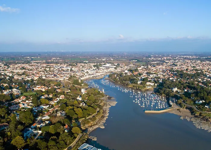 La Falaise By Interhome * פורניק